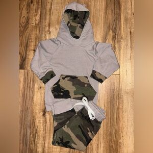 Gently used Camo Accent Hoodie set